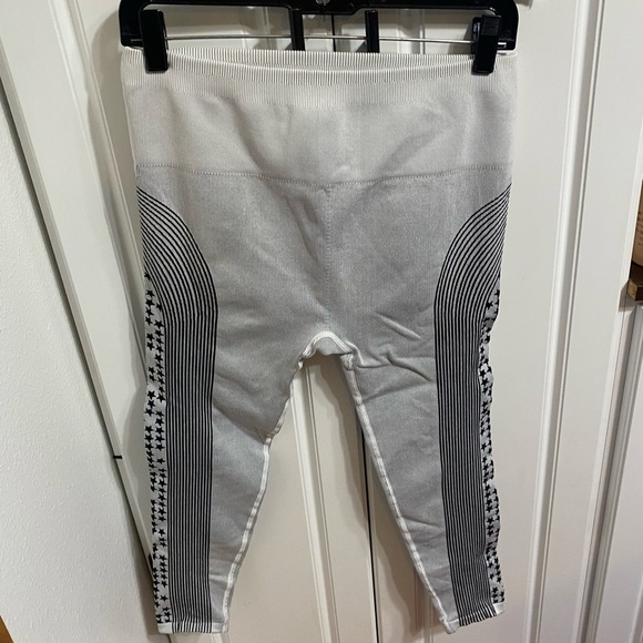 Fabletics size large two piece set nwot - Picture 7 of 7